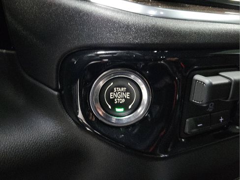 Used 2026 Chevrolet Silverado 1500 RST w/ Redline Edition image 18