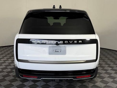 Used 2025 Land Rover Range Rover SE AWD/4WD image 7