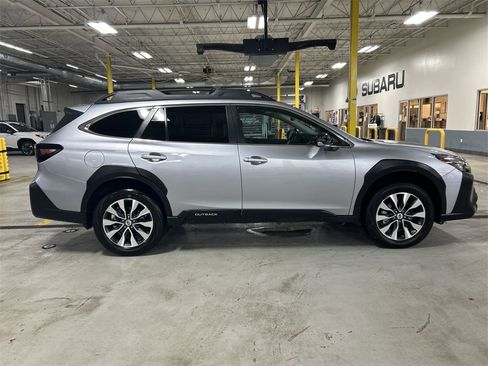 Certified 2024 Subaru Outback Limited image 9