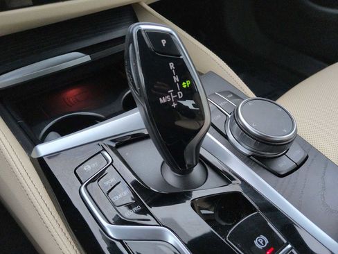 Used 2023 BMW 530i xDrive 530i xDrive w/ M Sport Package image 31