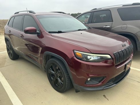 Used 2019 Jeep Cherokee Latitude Plus image 13