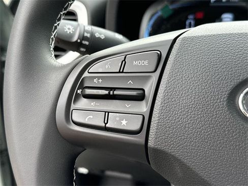 New 2025 Hyundai Venue Limited image 20