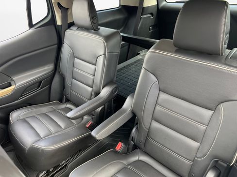 Used 2019 GMC Acadia Denali w/ Technology Package image 12