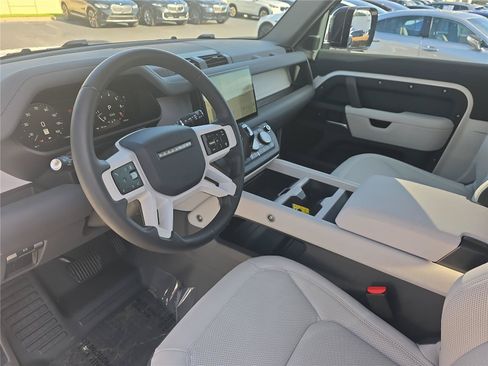 Used 2025 Land Rover Defender 90 S AWD/4WD image 16