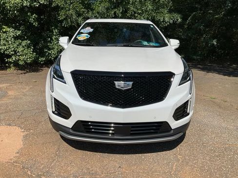 Used 2026 Cadillac XT5 Premium Luxury w/ LPO, ONYX Package FWD image 2