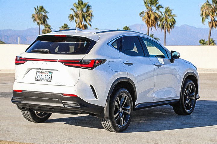 Used 2024 Lexus NX 450h+ AWD w/ Vision Package image 7
