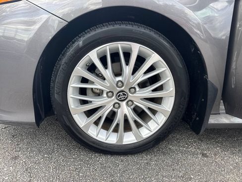 Used 2019 Toyota Camry XLE w/ Navigation Package FWD image 46