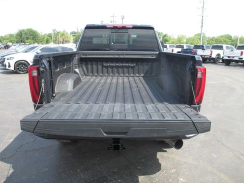 Used 2024 GMC Sierra 2500 Denali w/ Denali Reserve Package AWD/4WD image 7
