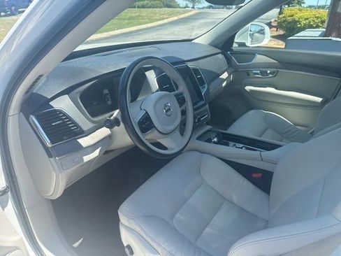 Used 2023 Volvo XC90 B6 Plus w/ Protection Package Premier AWD/4WD image 34