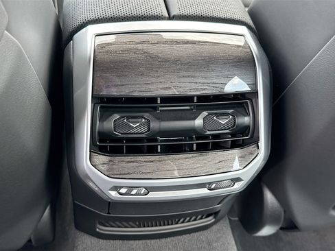 New 2026 BMW 760i xDrive w/ Executive Package AWD/4WD image 20