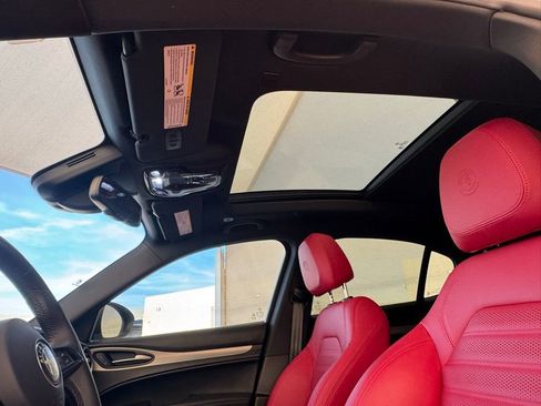 New 2024 Alfa Romeo Stelvio Veloce image 34