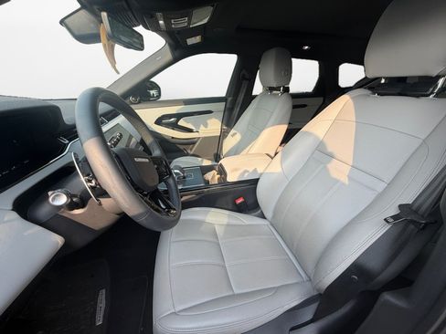 Certified 2026 Land Rover Range Rover Evoque S AWD/4WD image 9