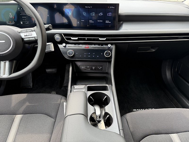 Used 2025 Hyundai Sonata SEL AWD/4WD image 14
