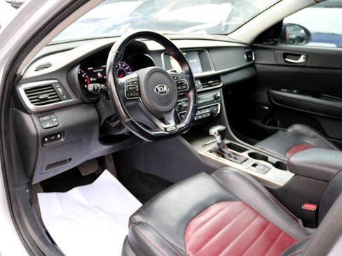 Used 2019 Kia Optima SX image 14