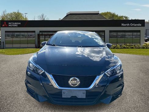 Used 2022 Nissan Versa SV image 7