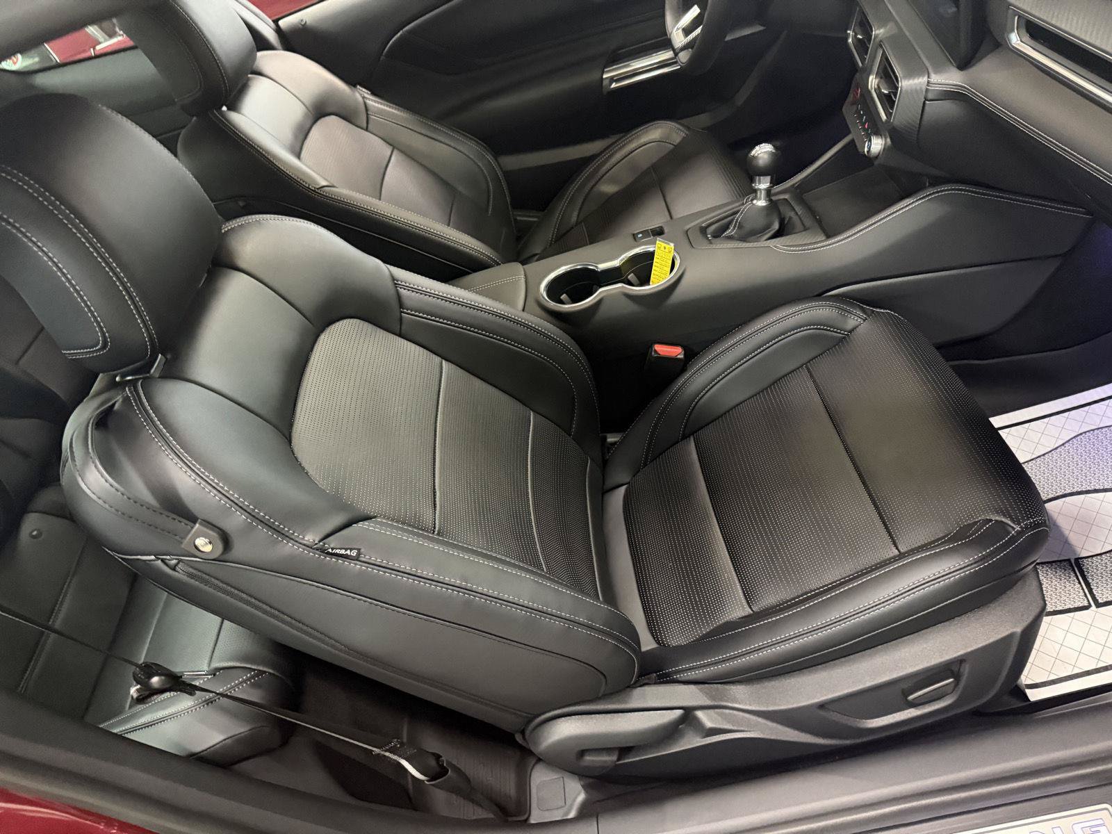 Used 2025 Ford Mustang GT Premium RWD image 32