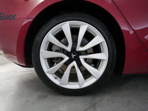 Used 2020 Tesla Model 3 Performance image 18