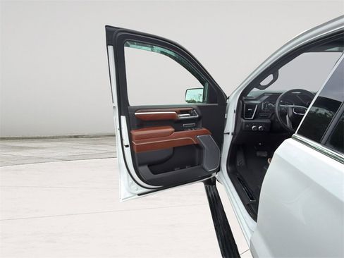 Used 2023 GMC Sierra 1500 Denali Ultimate image 13