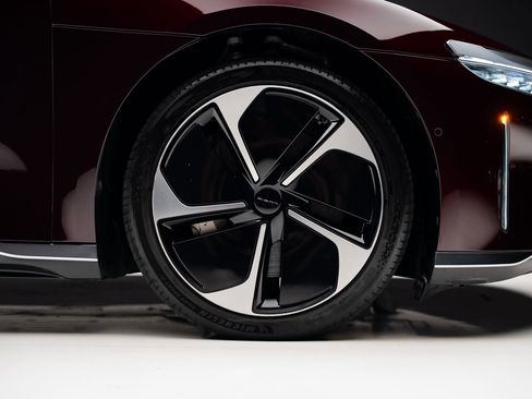 Used 2023 Lucid Air Touring AWD/4WD image 40