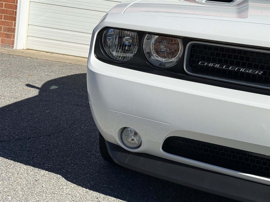 Used 2012 Dodge Challenger R/T RWD image 11