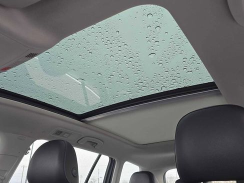 Used 2017 Volkswagen Golf Alltrack SEL image 24