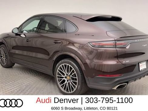 Used 2023 Porsche Cayenne Coupe AWD/4WD image 4