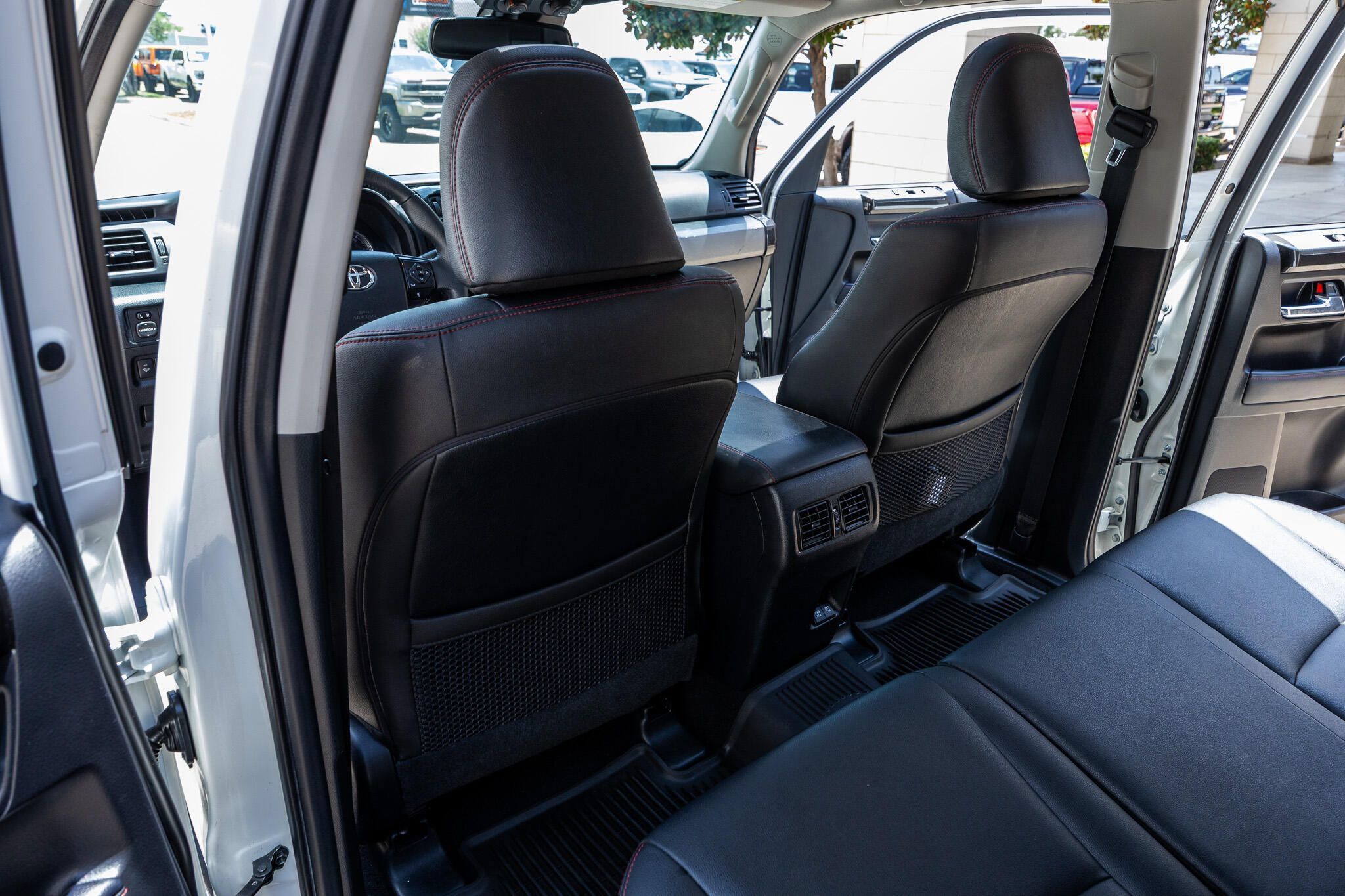 Used 2020 Toyota 4Runner TRD Off-Road Premium w/ Moonroof Package AWD/4WD image 35