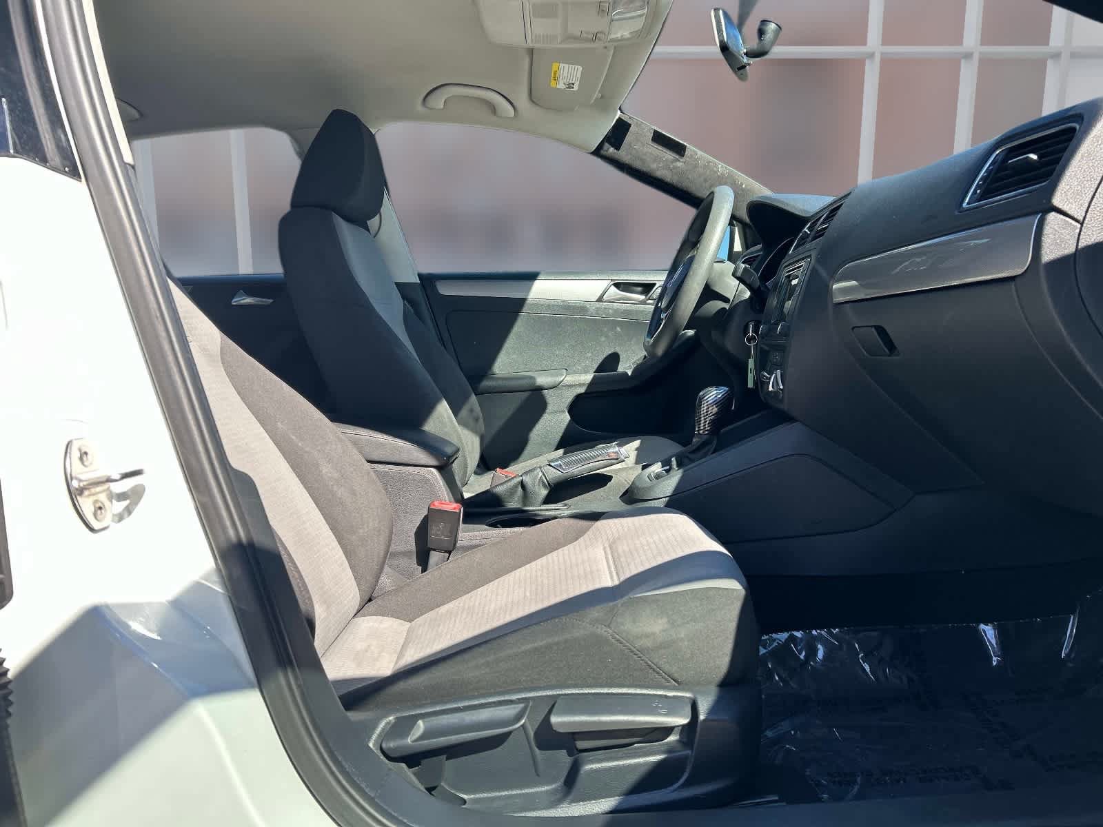 Used 2017 Volkswagen Jetta S FWD image 23