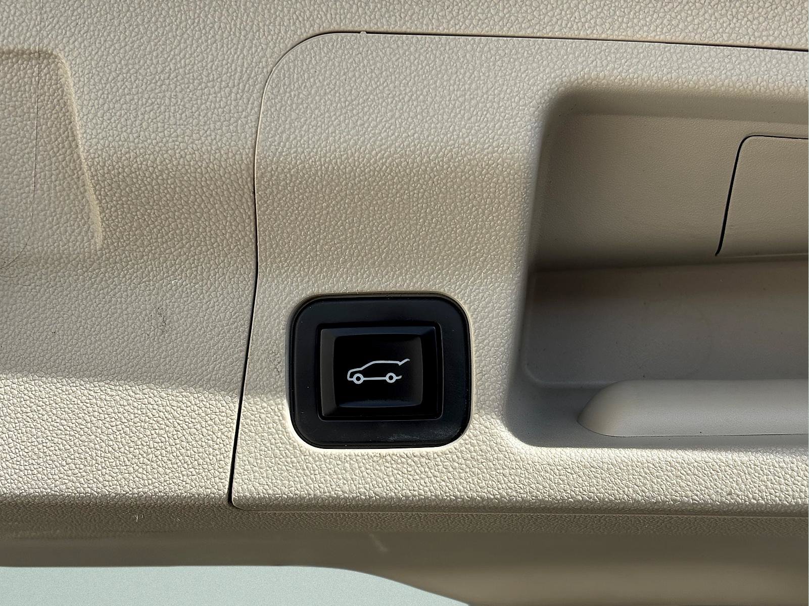 Used 2019 GMC Acadia Denali w/ Technology Package AWD/4WD image 6