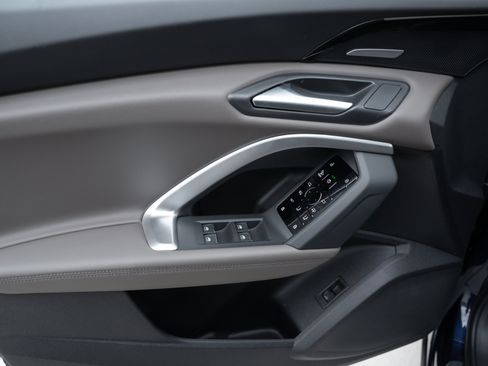 New 2025 Audi Q5 Premium Plus image 18