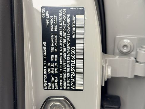 New 2026 Porsche Macan GTS image 21