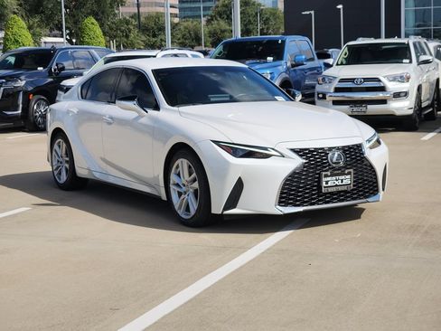 Certified 2022 Lexus IS 300 w/ Accessory Package 2 RWD image 3