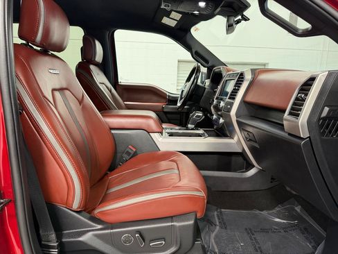 Used 2019 Ford F150 Platinum w/ Equipment Group 701A Luxury AWD/4WD image 25
