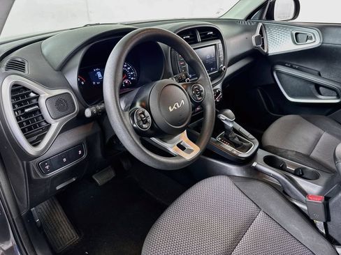 Used 2022 Kia Soul LX FWD image 9