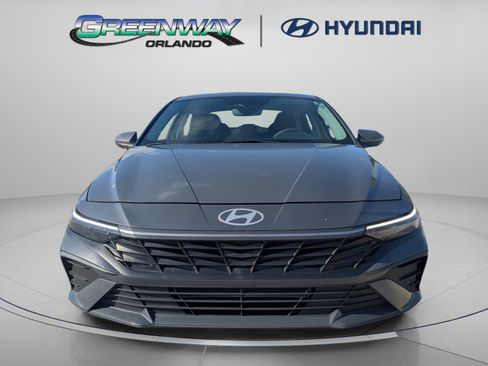 Certified 2024 Hyundai Elantra SEL FWD image 3