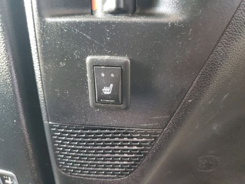 Used 2019 Chrysler Pacifica Limited image 35