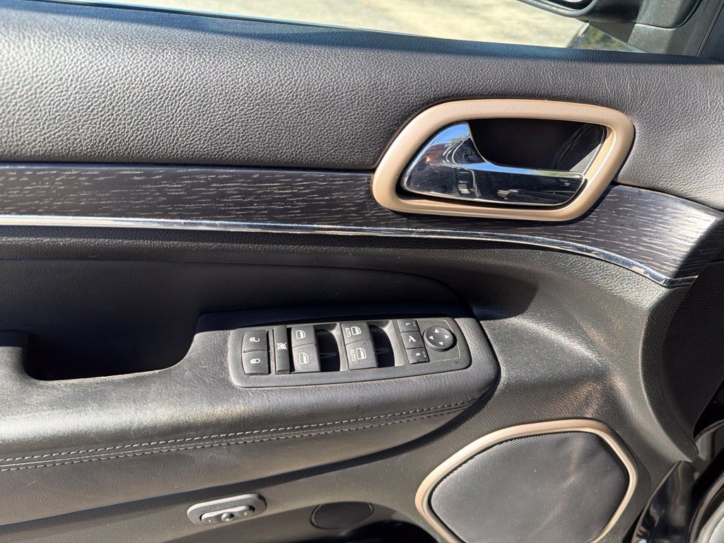 Used 2014 Jeep Grand Cherokee Summit AWD/4WD image 15