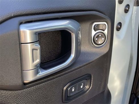 Used 2024 Jeep Wrangler Unlimited Rubicon 392 image 14