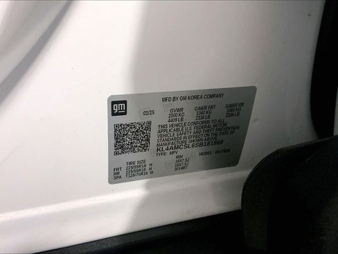 Used 2025 Buick Encore GX Preferred AWD/4WD image 31