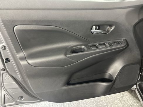 Used 2025 Nissan Versa SV w/ Trunk Package image 32