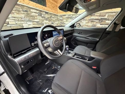 Certified 2024 Hyundai Kona SE AWD/4WD image 10