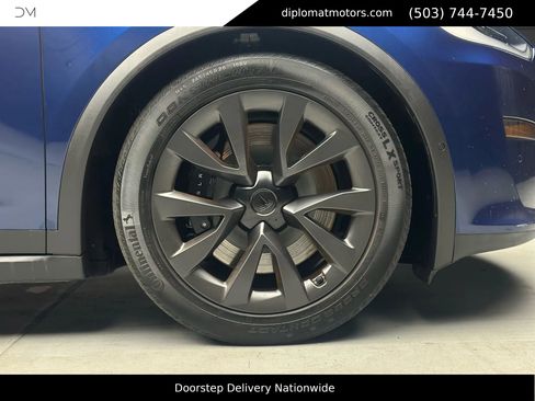 Used 2022 Tesla Model X image 39