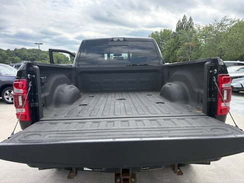Used 2022 RAM 3500 Laramie AWD/4WD image 19