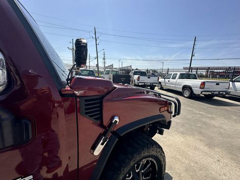 Used 2003 HUMMER H2 w/ Preferred Equipment Group AWD/4WD image 84