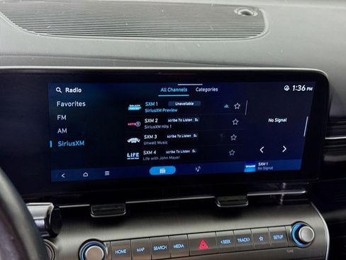 Used 2024 Hyundai Kona Limited AWD/4WD image 6