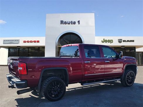 Used 2018 GMC Sierra 2500 SLT w/ Duramax Plus Package image 10