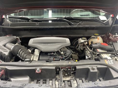 Used 2022 GMC Acadia AT4 w/ Technology Package AWD/4WD image 25