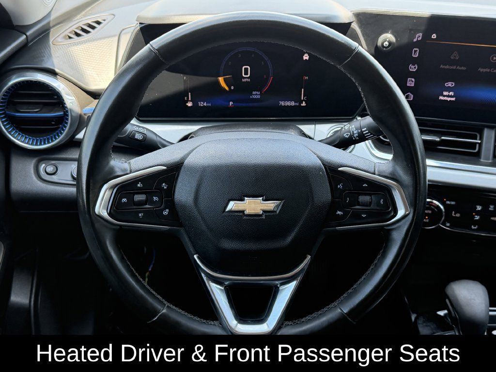 Used 2024 Chevrolet Trax LT w/ Driver Confidence Package FWD image 14