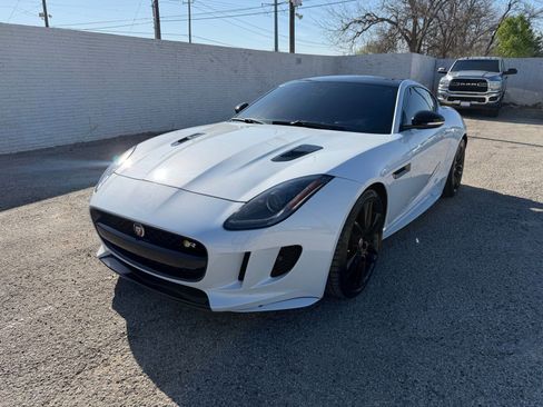 Used 2016 Jaguar F-TYPE R image 1
