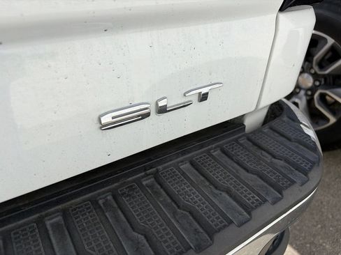 Used 2024 GMC Sierra 1500 SLT AWD/4WD image 12
